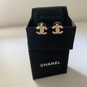 Earrings Gold Tone CHANEL AUTHENTIC